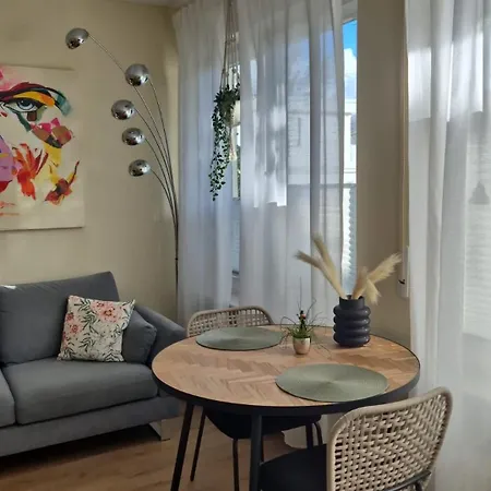 Litzi Apartment *